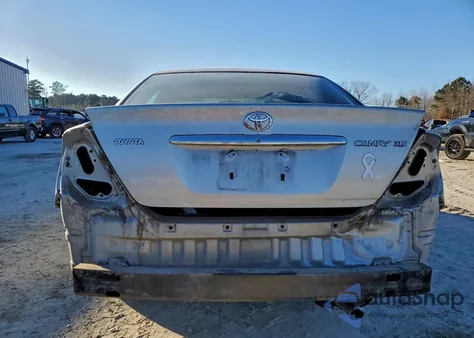 2003 Toyota Camry Le from USA, damaged, VIN 4T1BE30K53U254941